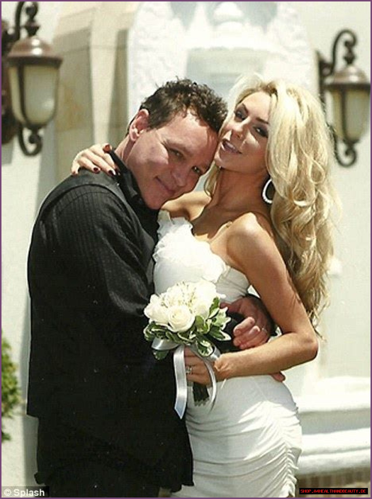   Famous Courtney Stodden ‘aged 16’ wedding pics are no more than sad history    Thu 24 March 2022 16:53    Niamh Colclough    