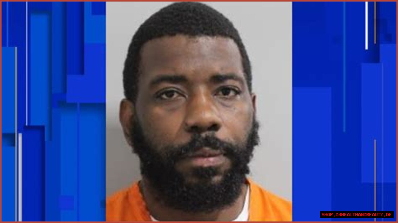 Florida man charged with battery for talking to children outside elementary school on August 25
