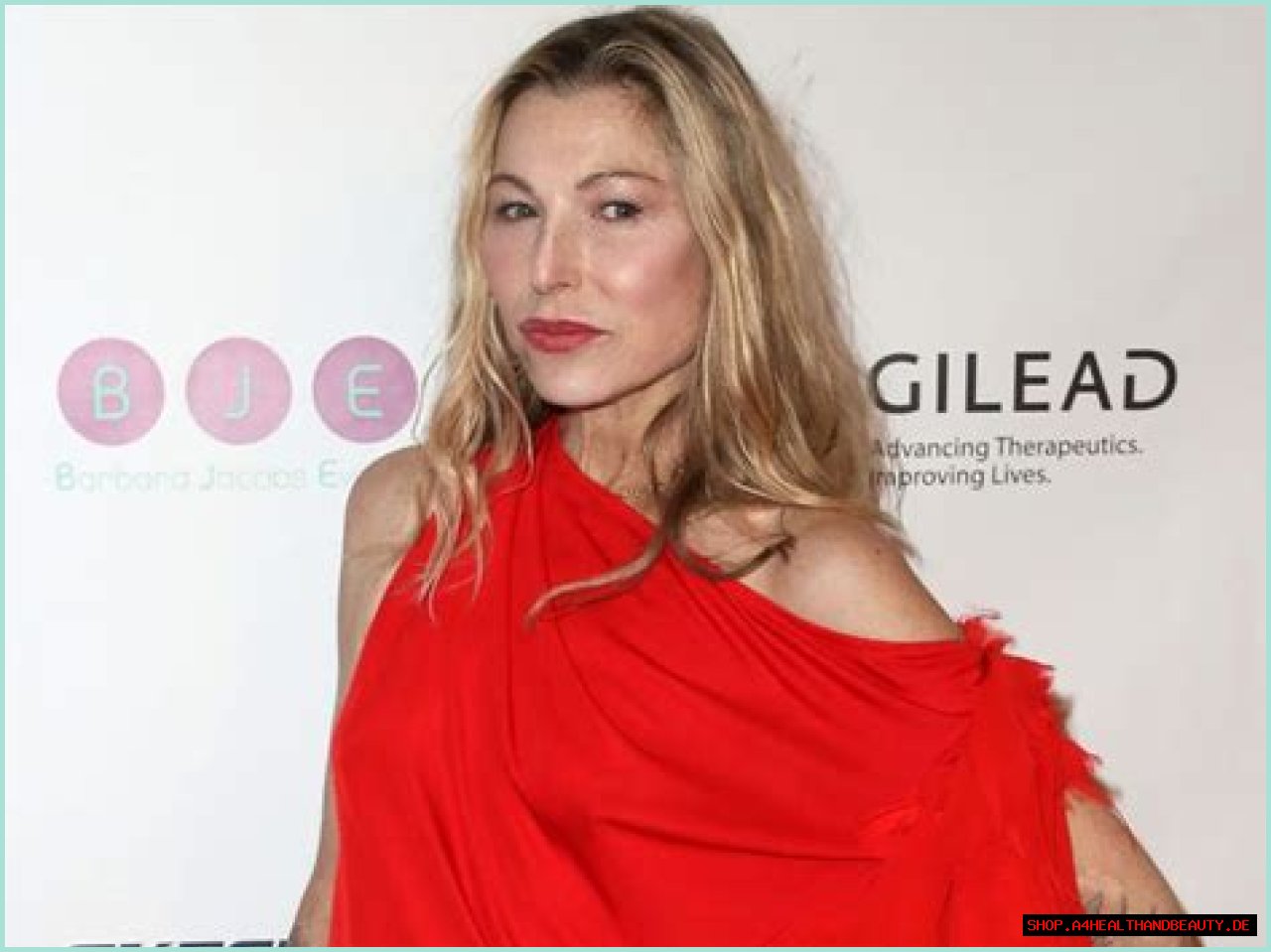 
How Much Money Does Tatum O'neal Make? Latest Income Salary
